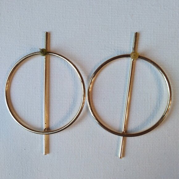 Lot of 7 Hoop Earrings Gold Toned Rhinestone Costume Jewelry Large Pierced Ears - Picture 7 of 15